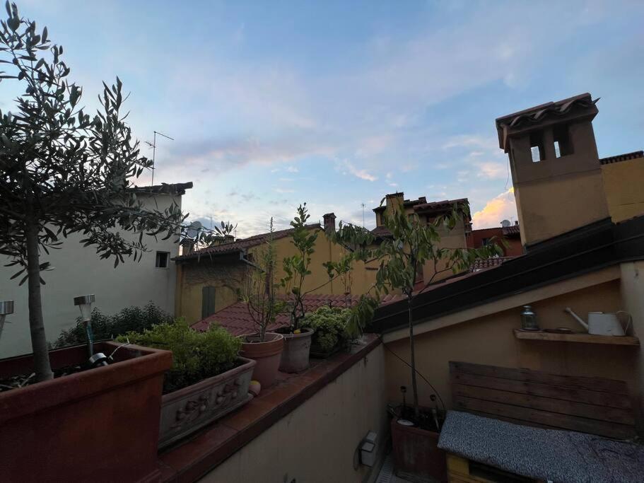 Margherita Apartment W/ Terrace Bolonya Dış mekan fotoğraf
